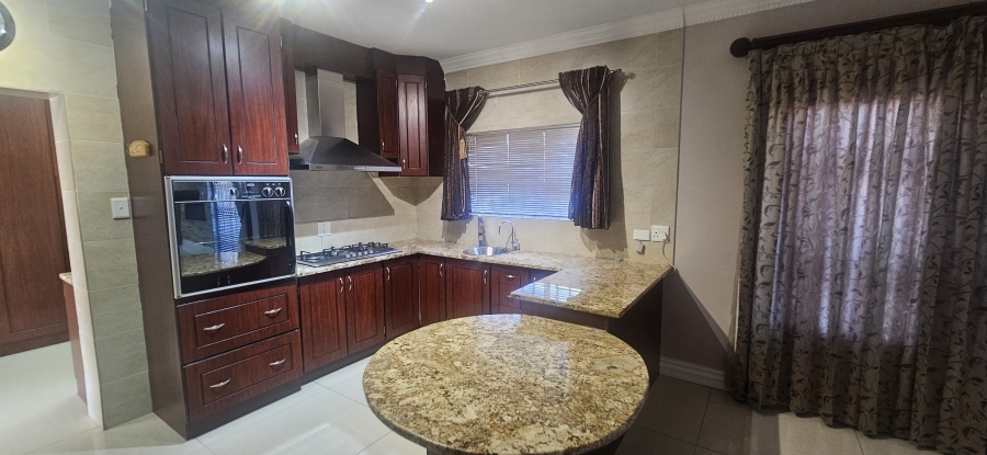 4 Bedroom Property for Sale in Roylglen Gardens Northern Cape
